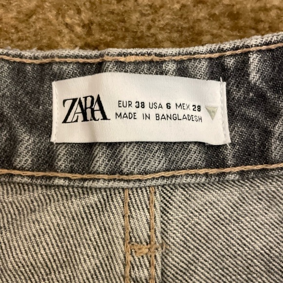 Women’s ZARA jeans - Picture 3 of 3